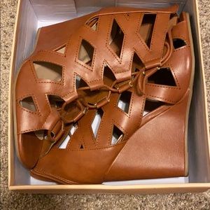 Brown wedges